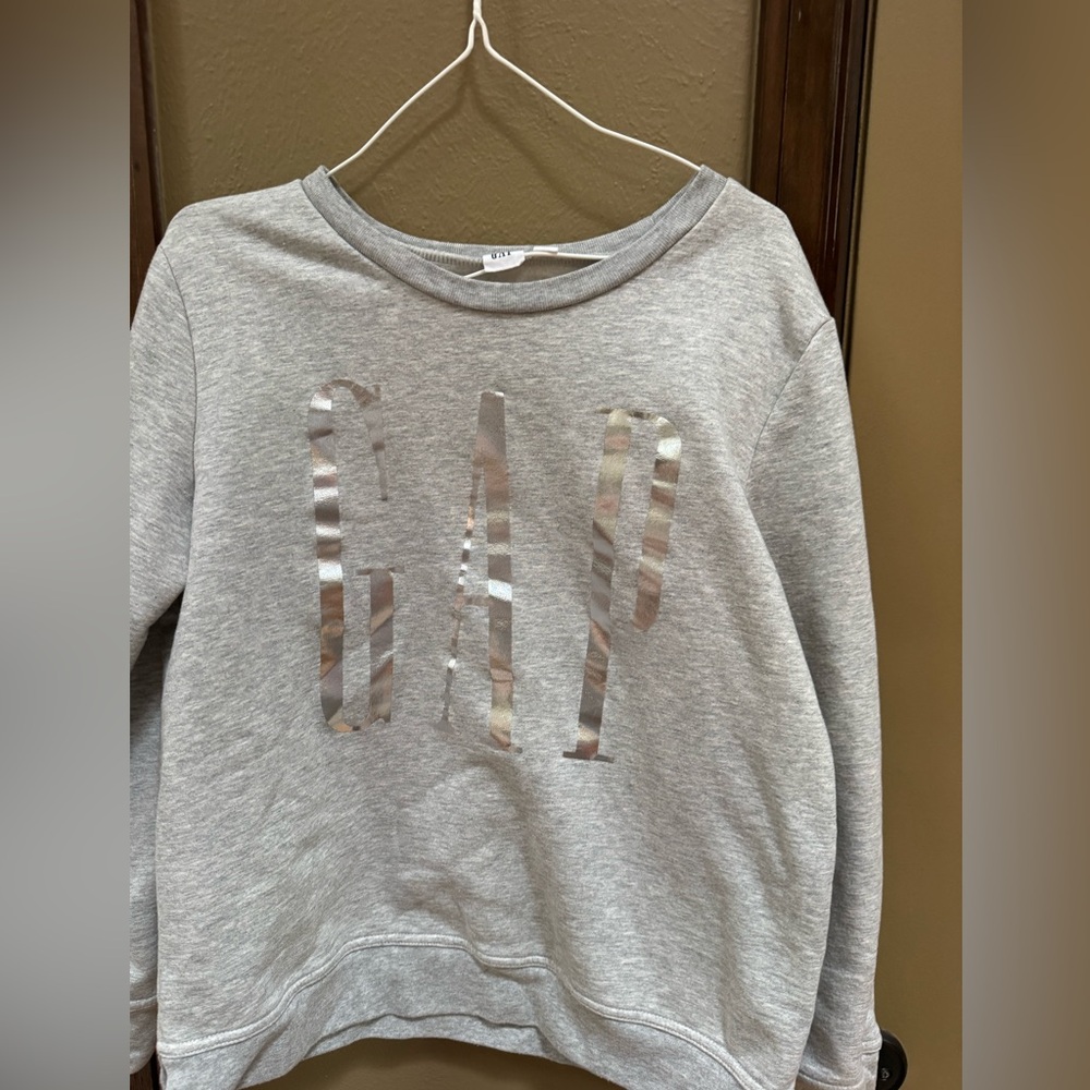 GAP silver foil Gray Sweatshirt and sweatpants set women’s Small great shape